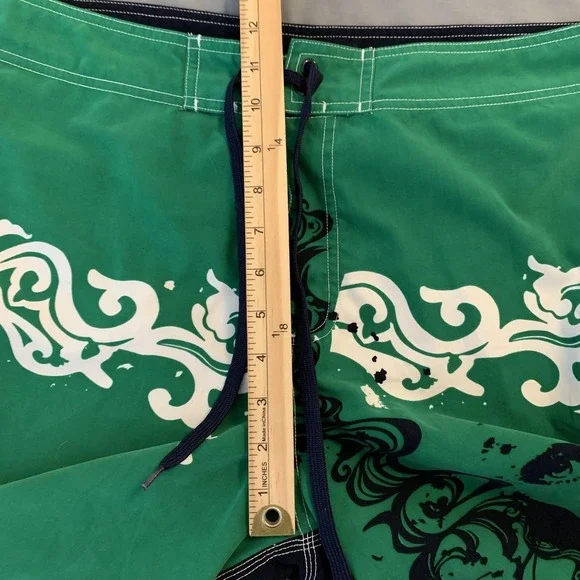 Genesis Surf Board Shorts Mens 34 Green Floral Face Graphic Swim Trunks Beach - Picture 5 of 10